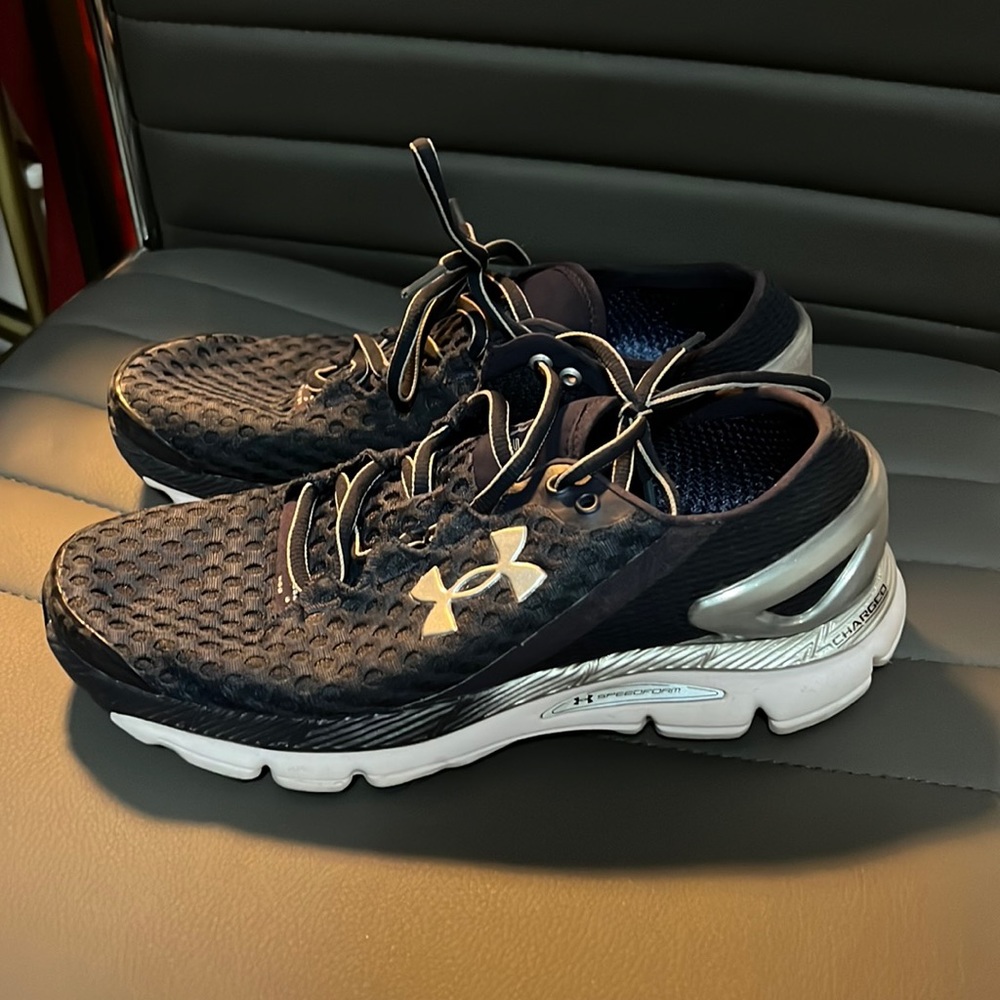 Womens Under Armour athletic shoes